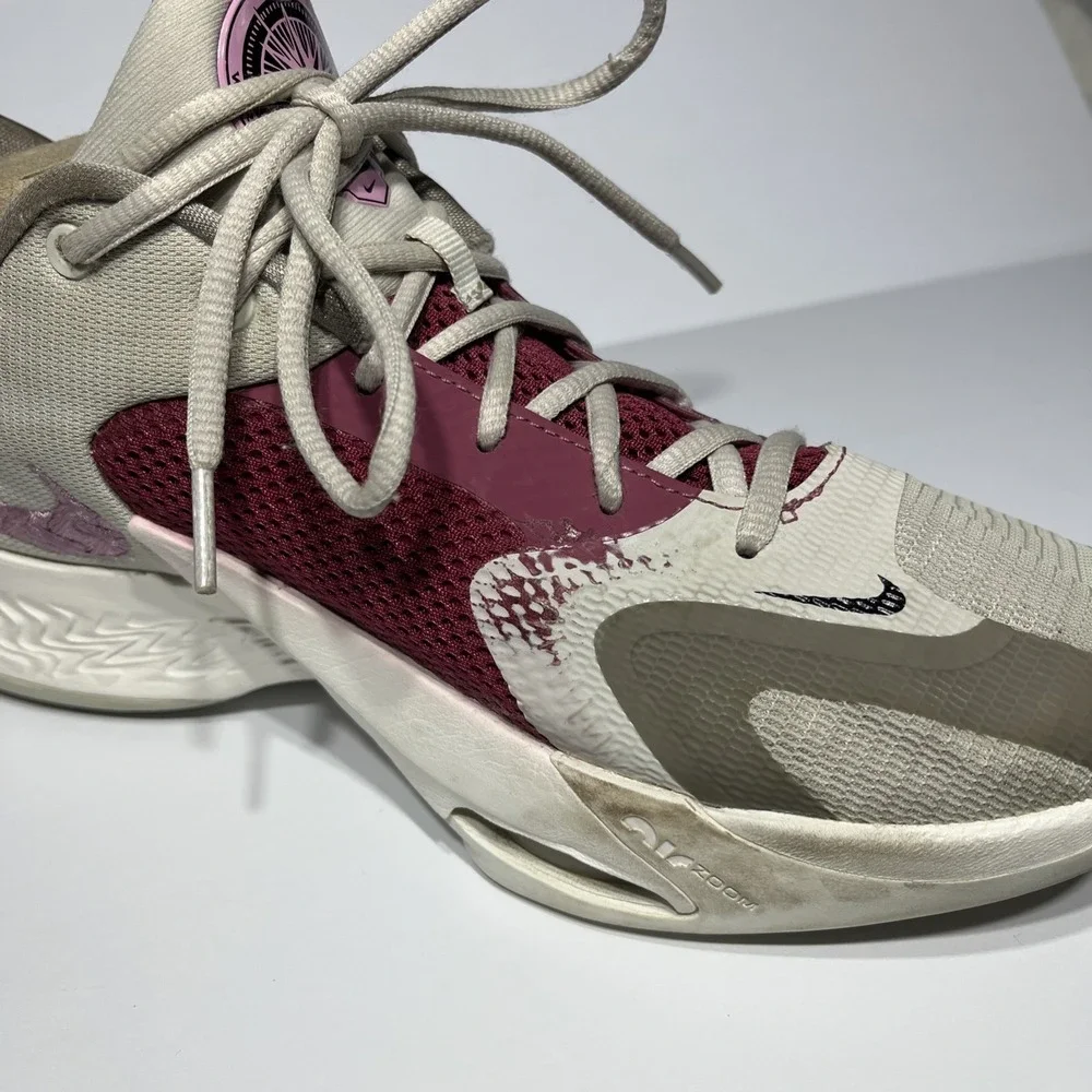 Nike Zoom Freak 4 Giannis Light Bone Sweet Beet DJ6149-002 Sneakers Men Size 9.5
